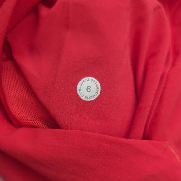 Lululemon Your True Trouser High Rise Crop in Carnation Red, Size 6 - Picture 9 of 9
